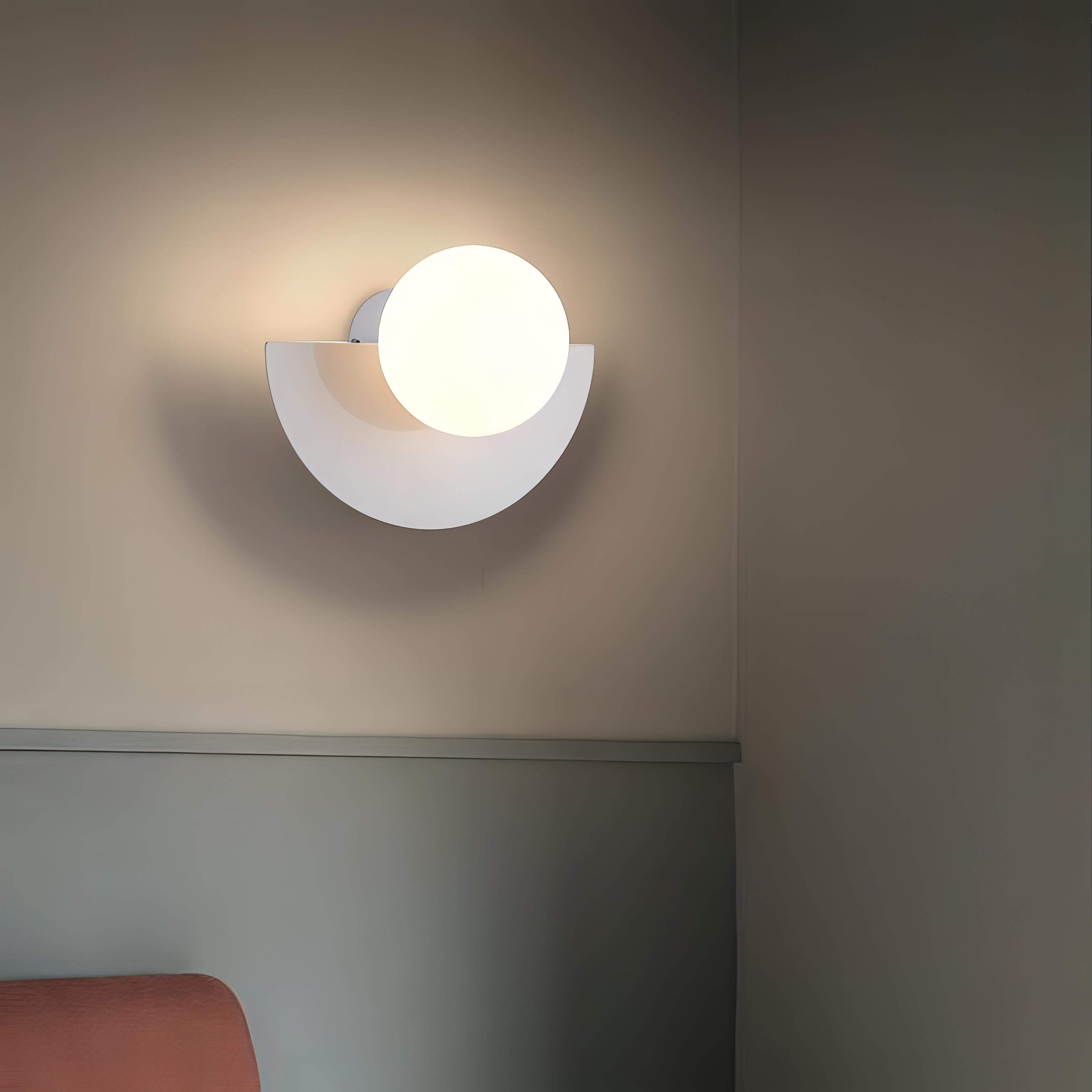 Modern Minimalist Semicircle Globe Wall Light
