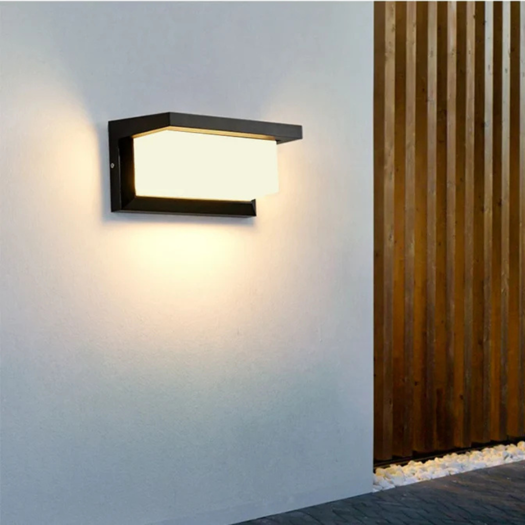 Outdoor Wall Lamp with Motion Sensor - For Gardens And Entryways