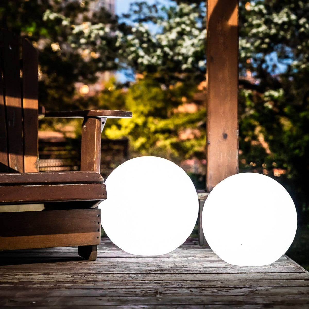 Modern Solar Powered Outdoor Garden Light