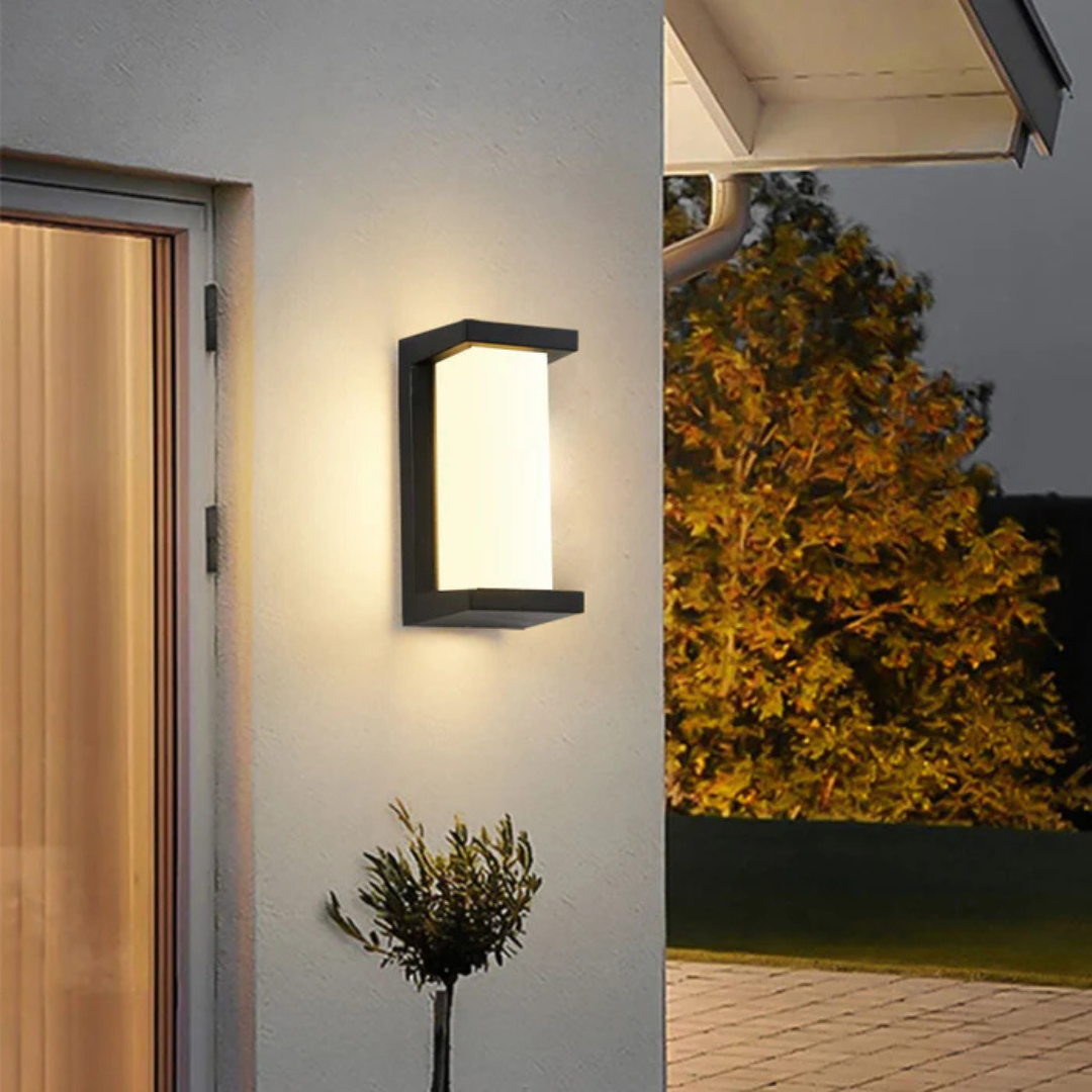 Outdoor Wall Lamp with Motion Sensor - For Gardens And Entryways
